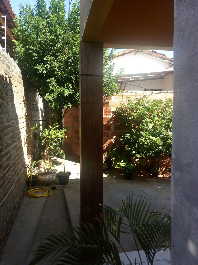 Casa a venda em Brumado no bairro das Flores